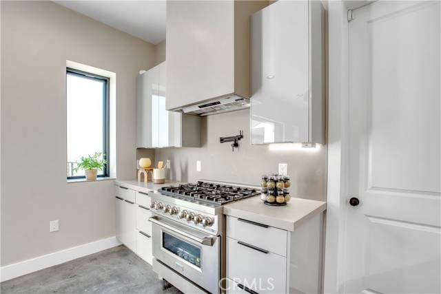 2380 Scenic Ridge Dr, Chino Hills CA: https://media.crmls.org/medias/f2581500-3415-4cad-97da-264a88372863.jpg