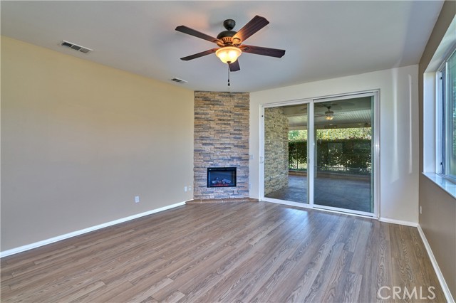 1779 Sarazen, Beaumont CA: https://media.crmls.org/medias/f2585dc0-8dbb-4fef-8dc6-5b67601b6400.jpg