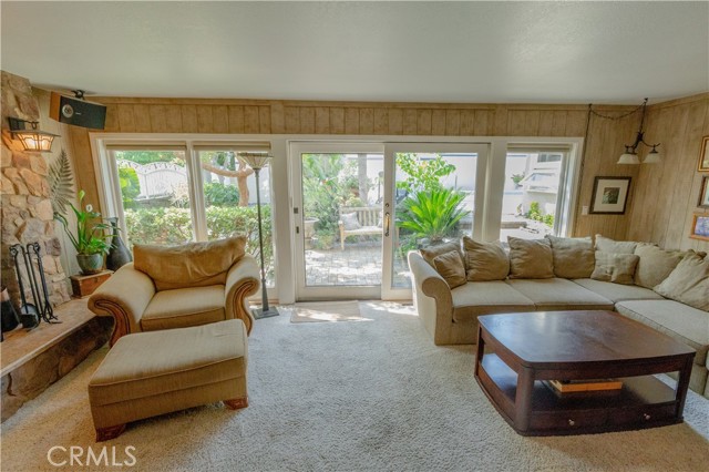 Detail Gallery Image 5 of 14 For 921 Middleton St, La Habra,  CA 90631 - 4 Beds | 2/1 Baths