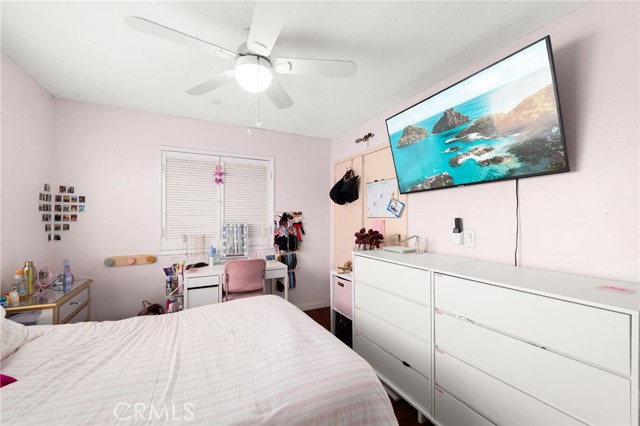 Image 25 of 43 For 4922 El Rancho Verde