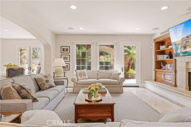 Detail Gallery Image 7 of 23 For 20 Blue Summit, Irvine,  CA 92603 - 4 Beds | 5/1 Baths