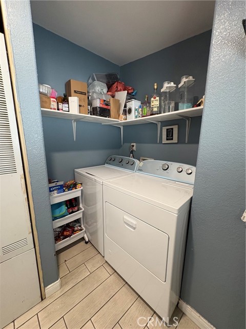 Detail Gallery Image 22 of 24 For 3825 Crestmore Rd #414,  Riverside,  CA 92509 - 3 Beds | 2 Baths