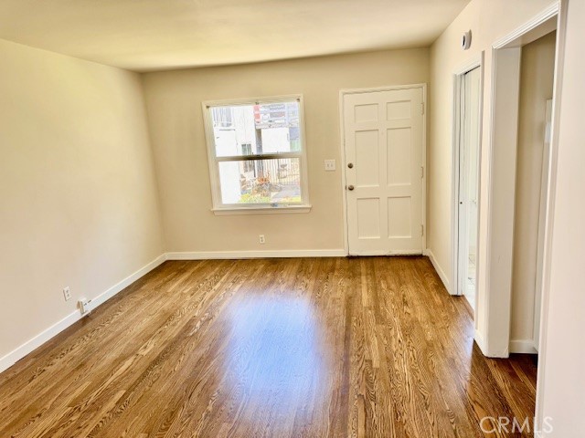 222 N Screenland Drive, Burbank CA: https://media.crmls.org/medias/f25a00a5-9a47-4b1a-bb94-1648ee7eeeaf.jpg