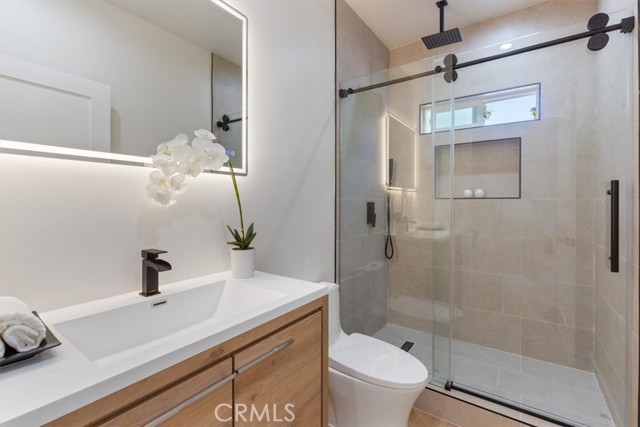 22452 Dolorosa Street, Woodland Hills CA: https://media.crmls.org/medias/f25a4ae3-14d8-4ef0-9a37-265d233ee321.jpg