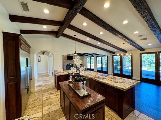 1415 Via Vallarta, Riverside CA: https://media.crmls.org/medias/f25afe4f-2ad6-4d26-80e9-84bcf234c85f.jpg