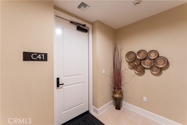Detail Gallery Image 25 of 29 For 23500 Park Sorrento #C41,  Calabasas,  CA 91302 - 3 Beds | 3/1 Baths