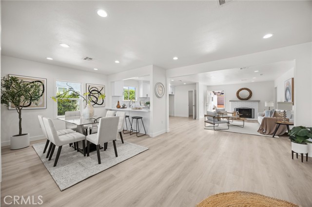 Image 2 of 37 For 2024 Grandridge Ave