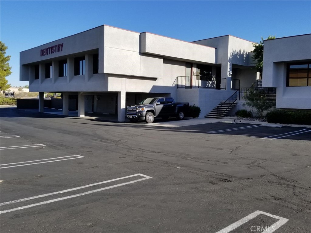 16127 Kasota Road, Apple Valley, CA 92307