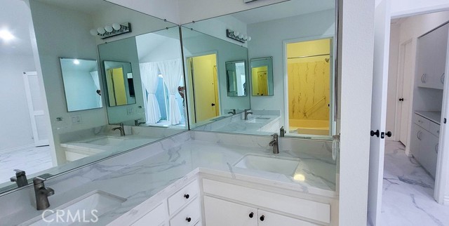 Detail Gallery Image 20 of 38 For 42 Almond Tree Ln, Irvine,  CA 92612 - 3 Beds | 2 Baths