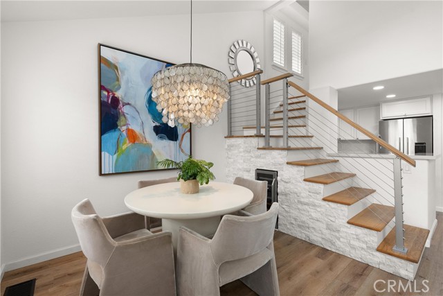 Detail Gallery Image 7 of 34 For 11 Bolivar St, Newport Beach,  CA 92663 - 2 Beds | 2 Baths
