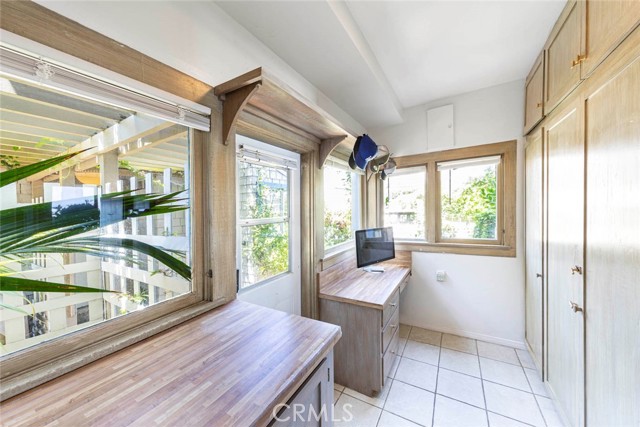 1051 Marine Drive, Laguna Beach CA: https://media.crmls.org/medias/f25f98ea-a7d8-48b5-b5aa-4879a07b72f0.jpg