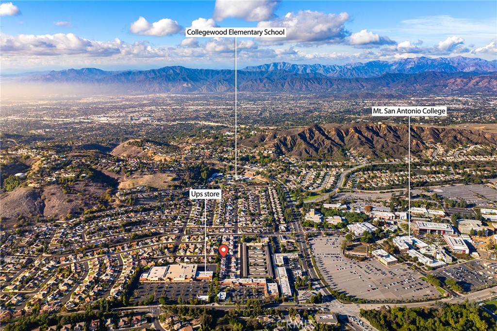 https://media.crmls.org/medias/f2605519-d983-4925-a73c-842fec19e242.jpg?preset=X-Large