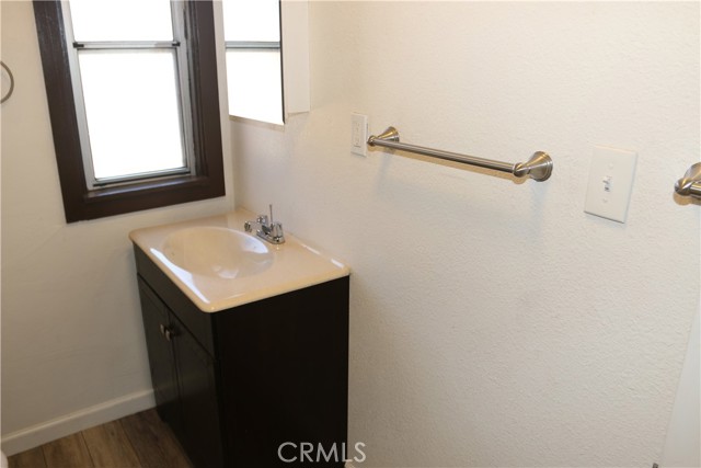 Detail Gallery Image 11 of 30 For 229 E Big Bear Bld, Big Bear City,  CA 92314 - – Beds | – Baths