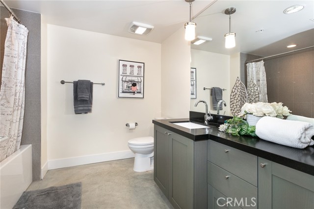 Bathroom #2