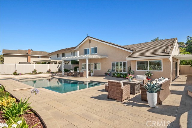 536 S Tumbleweed Road, Anaheim Hills CA: https://media.crmls.org/medias/f2611917-6eb3-40c0-915e-8879efd34bbd.jpg