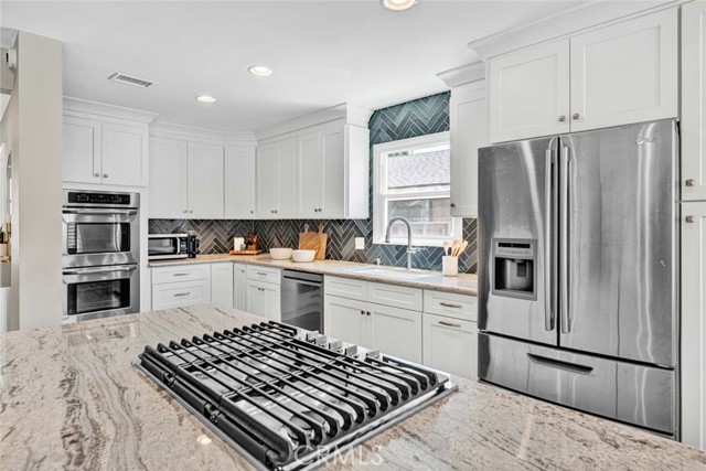 Detail Gallery Image 7 of 35 For 1402 E Rose Ave, Orange,  CA 92867 - 5 Beds | 3 Baths