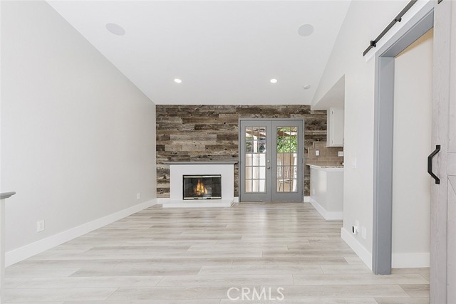 Detail Gallery Image 13 of 61 For 20055 Avenue of the Oaks #220,  Newhall,  CA 91321 - 3 Beds | 2 Baths