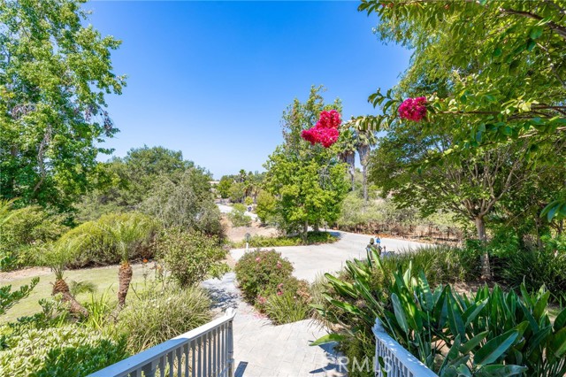 3352 Via Zara, Fallbrook CA: https://media.crmls.org/medias/f2622196-dffb-437c-a30c-2fa585a5750d.jpg
