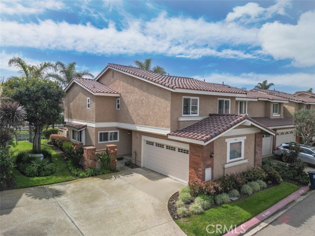 7892 Southwind Circle, Huntington Beach CA: https://media.crmls.org/medias/f2622253-c758-4a11-be3f-32ce9ef89b14.jpg