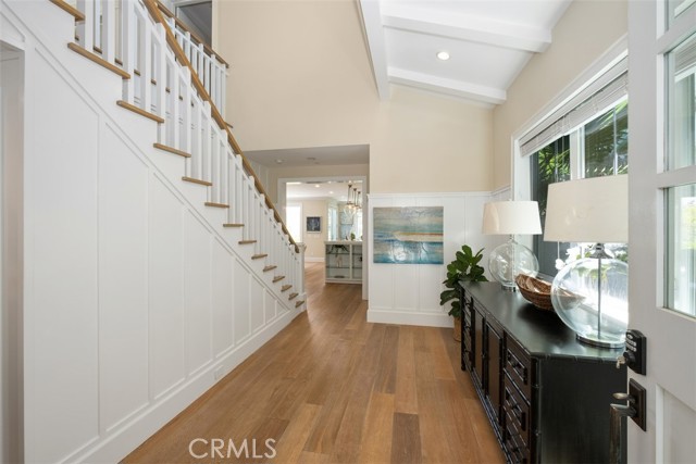 4 Summer House Lane, Newport Beach CA: https://media.crmls.org/medias/f262b0d0-f083-4cc2-9d90-bdb26a62ef77.jpg