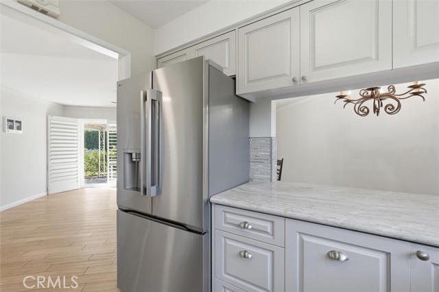 Detail Gallery Image 2 of 20 For 23017 Maple, Torrance,  CA 90505 - 2 Beds | 2 Baths