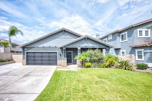 Detail Gallery Image 3 of 33 For 16212 Star Crest, Fontana,  CA 92336 - 4 Beds | 2 Baths