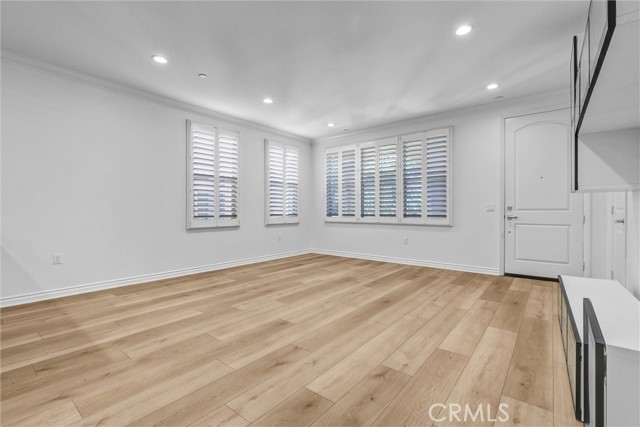 130 Rose Arch, Irvine CA: https://media.crmls.org/medias/f263ce12-dec5-4bed-9294-eb7c687aae8e.jpg