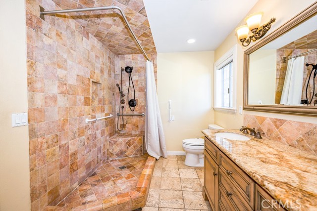 Detail Gallery Image 30 of 64 For 1101 Hacienda Dr, Simi Valley,  CA 93065 - 4 Beds | 3/1 Baths