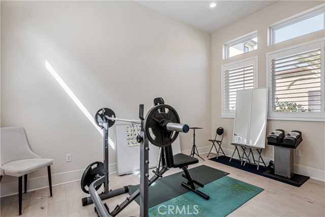 20532 W Birmingham Way, Porter Ranch CA: https://media.crmls.org/medias/f26426fd-6da4-44df-989a-0c2bcb003a8b.jpg