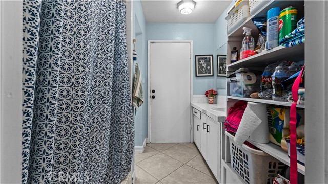 Image 23 of 41 For 7171 Font Avenue