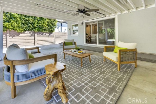 Detail Gallery Image 27 of 37 For 22647 Clarendon St, Woodland Hills,  CA 91367 - 3 Beds | 2 Baths