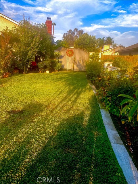 Detail Gallery Image 10 of 12 For 1949 S Palm Pl, Ontario,  CA 91762 - 3 Beds | 2 Baths