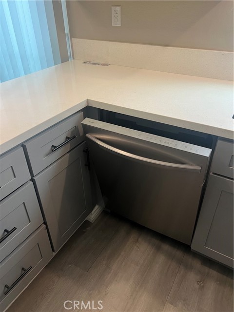 Detail Gallery Image 10 of 10 For 1126 E Arcadia Ct #C,  Long Beach,  CA 90813 - 1 Beds | 1 Baths