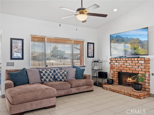 Detail Gallery Image 18 of 55 For 14798 Dos Palmas, Victorville,  CA 92392 - 4 Beds | 2 Baths