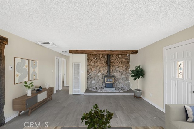 Detail Gallery Image 3 of 14 For 47242 92nd St, Lancaster,  CA 93536 - 2 Beds | 1 Baths