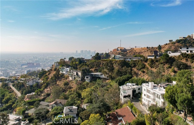 Detail Gallery Image 1 of 29 For 8655 Hillside Ave, Los Angeles,  CA 90069 - 4 Beds | 4 Baths