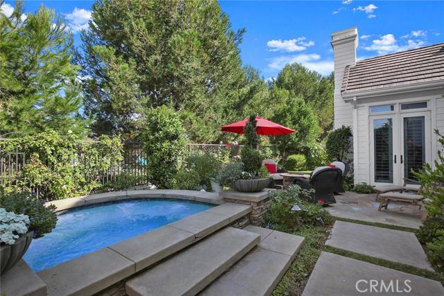 Detail Gallery Image 14 of 15 For 6 Ironwood Dr, Newport Beach,  CA 92660 - 3 Beds | 3/1 Baths