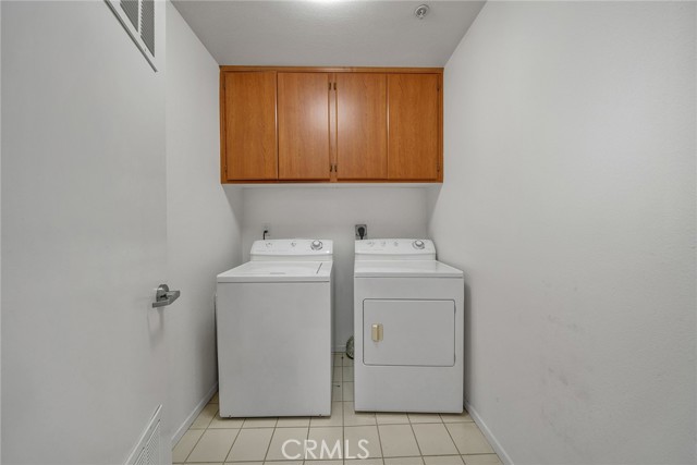 625 S Berendo Street, Los Angeles CA: https://media.crmls.org/medias/f269aa5a-ffae-4d67-a38c-d26f510d5016.jpg