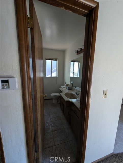 Detail Gallery Image 11 of 20 For 685 Ivy Ln, Lake Arrowhead,  CA 92352 - 2 Beds | 1/1 Baths