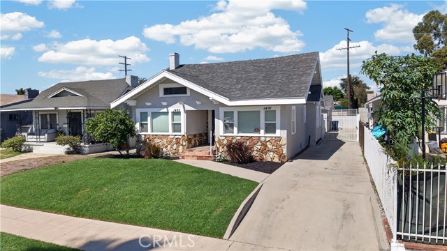1493 W 47th