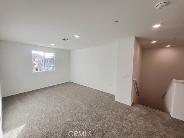 Detail Gallery Image 4 of 5 For 26257 Moorpark Ct, Corona,  CA 92883 - 4 Beds | 3 Baths