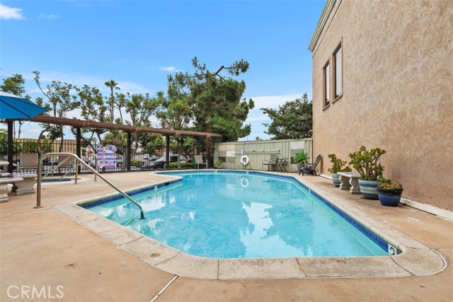 3142 Midway Drive, San Diego CA: https://media.crmls.org/medias/f269dbf2-760f-4ed1-99e7-952ee06fe48c.jpg