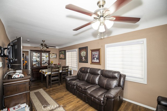 Detail Gallery Image 13 of 36 For 12057 Newmire, Norwalk,  CA 90650 - 4 Beds | 2 Baths