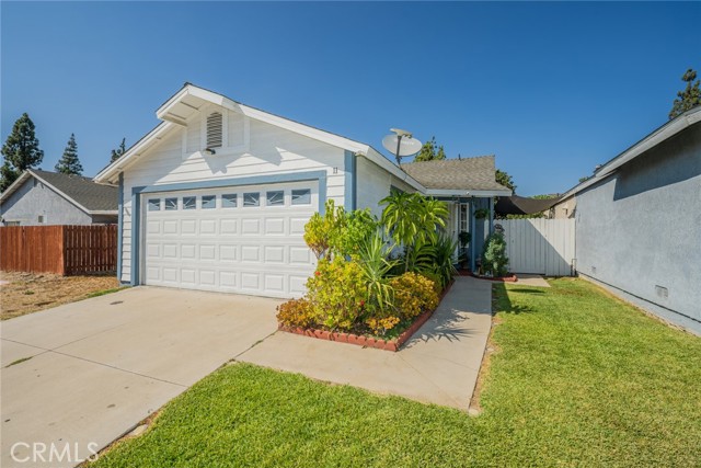 15957 Randall Ave #11, Fontana, CA 92335