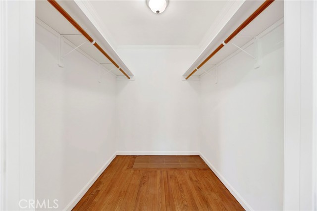 4547 Lasheart Drive, La Canada Flintridge CA: https://media.crmls.org/medias/f26b76a4-2aa1-406c-9bcd-2f7e11d8ca04.jpg