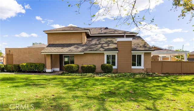 Front Image Thumbnail for CROC26039344