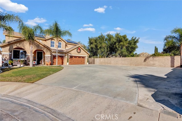 Detail Gallery Image 4 of 45 For 26978 Homeroom Ct, Moreno Valley,  CA 92555 - 4 Beds | 3 Baths