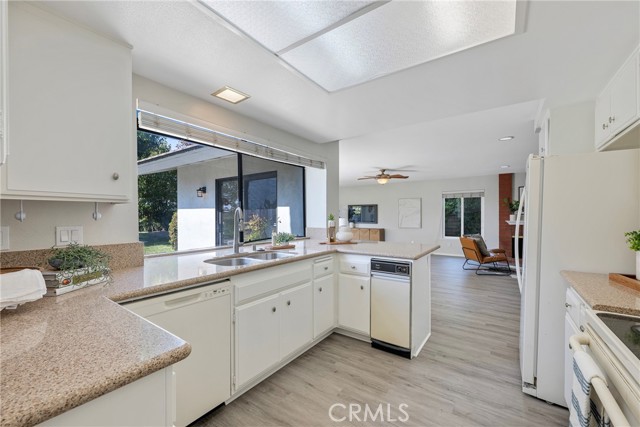 Detail Gallery Image 20 of 73 For 5151 Avenida De Amor, Yorba Linda,  CA 92886 - 4 Beds | 2/1 Baths