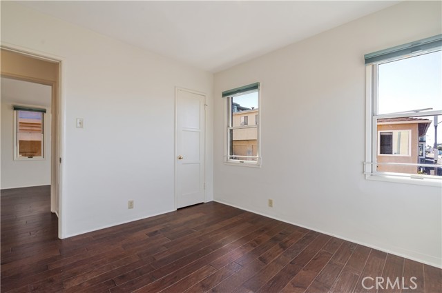 Detail Gallery Image 13 of 32 For 1812 Ocean Dr, Manhattan Beach,  CA 90266 - 2 Beds | 1 Baths