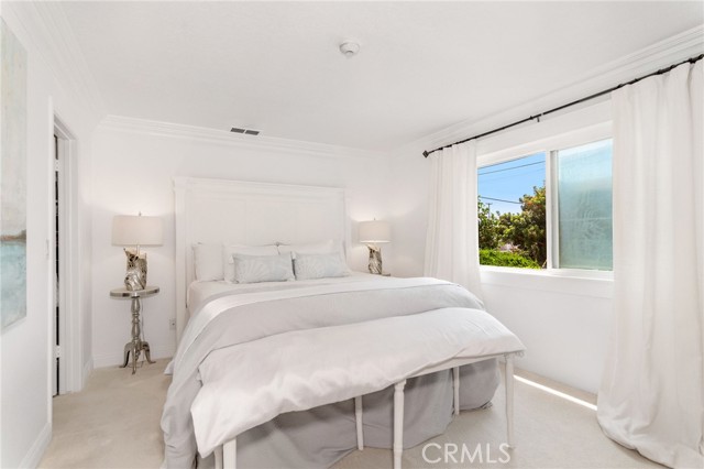 2421 Hill Lane, Redondo Beach, California 90278, 3 Bedrooms Bedrooms, ,2 BathroomsBathrooms,Residential,Sold,Hill,SB22161508